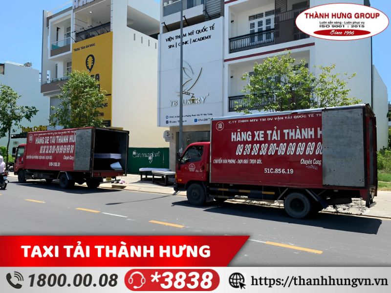 Đội xe taxi tải luôn có thông tin thương hiệu rõ ràng của Thành Hưng