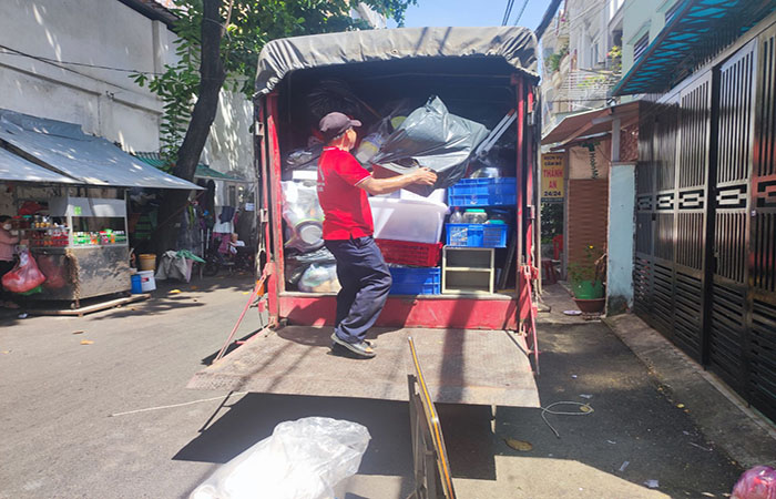 Dịch vụ cho thuê xe tải Thành Hưng dọn nhà sẵn sàng phục vụ xuyên suốt các ngày trong tuần 24/7