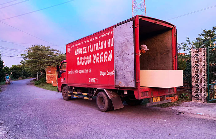 Giá dịch vụ xếp dỡ container