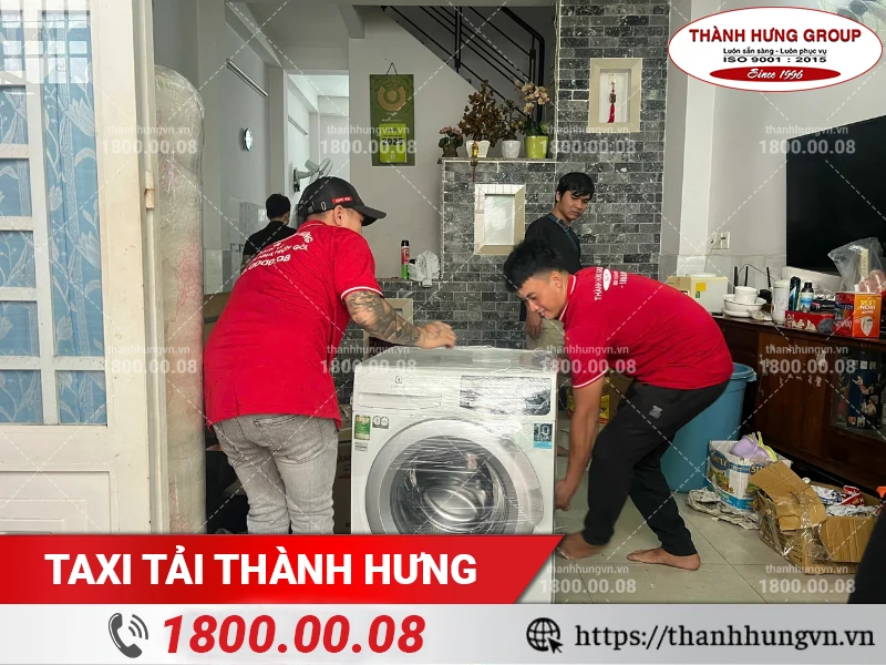 Đóng gói máy giặt cẩn thận bằng màng PE chuyên dụng