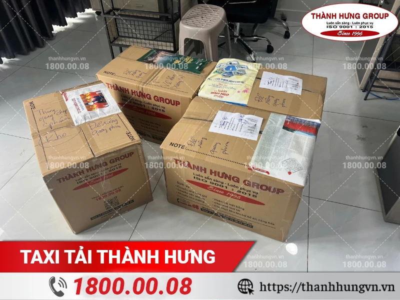 Đồ đạc đã được đóng gói và ghi chú cẩn thận