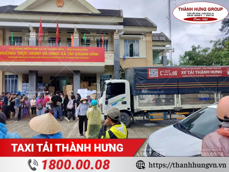 Hình ảnh chuyến xe nghĩa tình Thành Hưng Group đến với và con Cam Ranh - Khánh Hòa