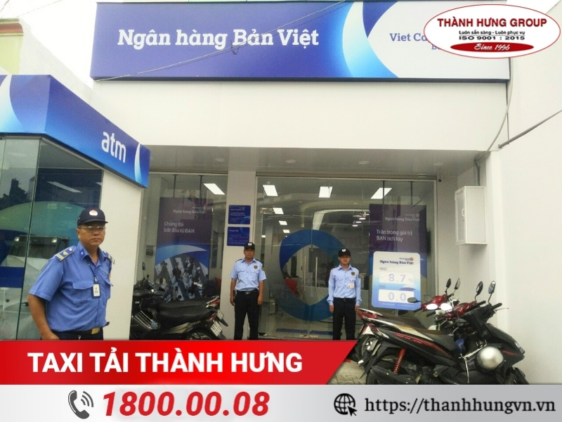 Cần có bảo vệ chuyên nghiệp hỗ trợ khi chuyển ngân hàng.