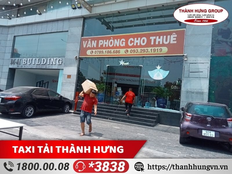 Cần đọc thật kỹ các điều khoản được nêu ra trong hợp đồng chuyên văn phòng trước khi ký kết