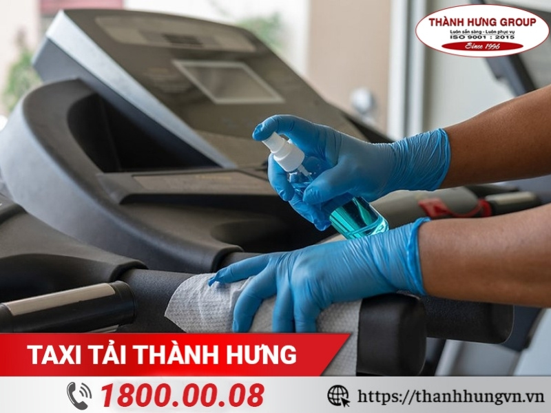 Cần vệ sinh máy chạy bộ cẩn thận trước khi di chuyển.
