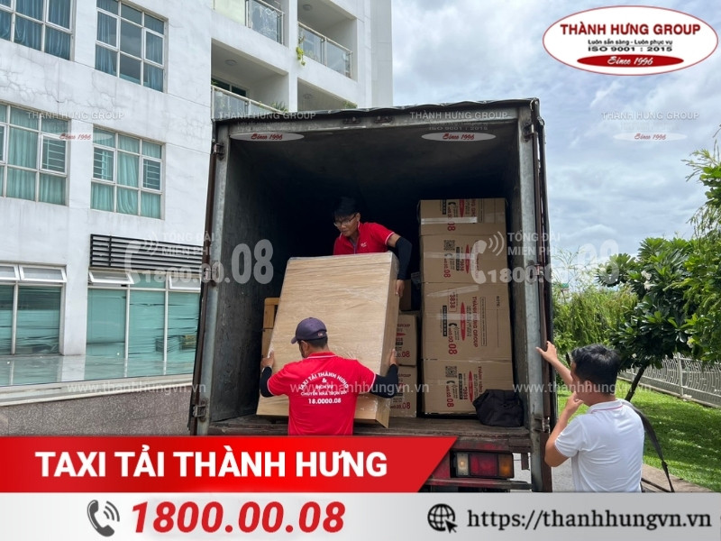 Khi chuyển nhà cần thuê phương tiện di chuyển.