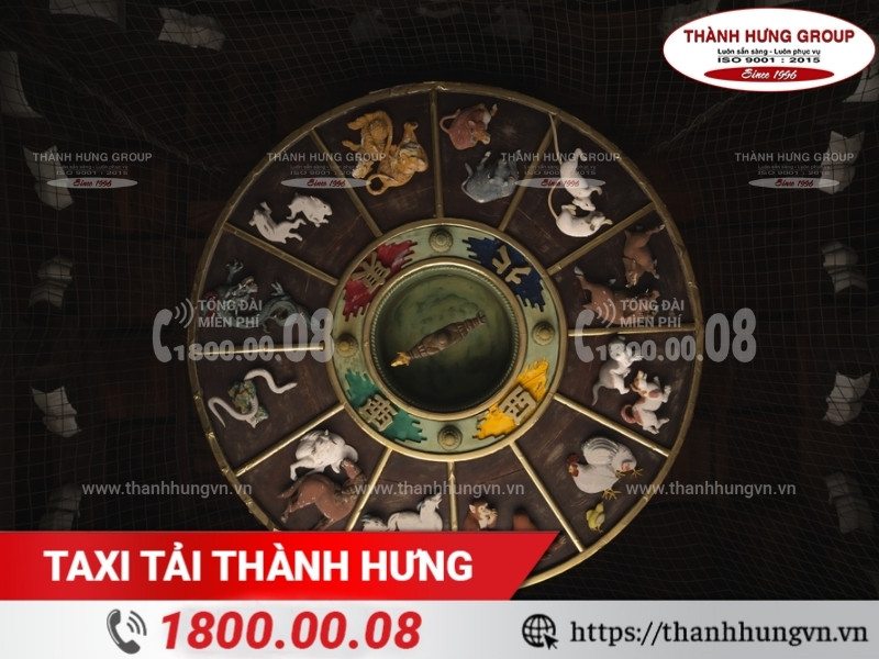 Ưu tiên chọn ngày hoàng đạo theo tuổi và mệnh của người đứng đầu để chuyển văn phòng.