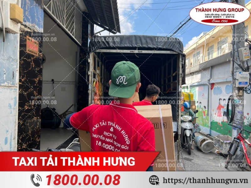 Thành Hưng có hơn 29 năm kinh nghiệm trong lĩnh vực vận chuyển.
