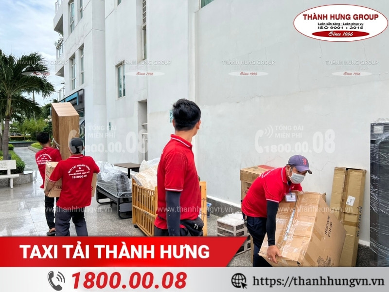 Chuyển Nhà Thành Hưng cung cấp dịch vụ chuyển nhà trọn gói với chi phí phải chăng.