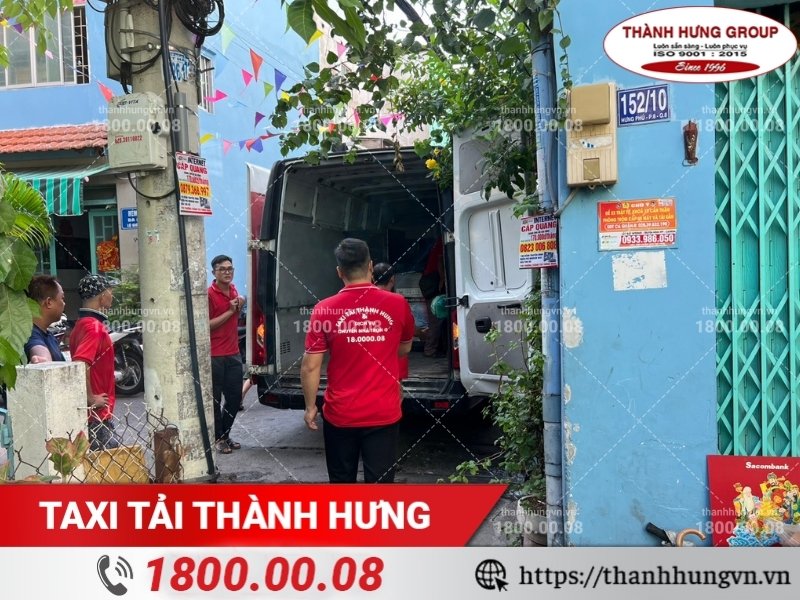 Chuyển nhà trong ngõ cần có phương tiện/nhân sự trung chuyển hợp lý.