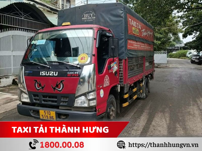 Quận 6 có rất nhiều chợ với nhiều mặt hàng khác nhau do đó nhu cầu vận chuyển hàng hoá ra rất lớn