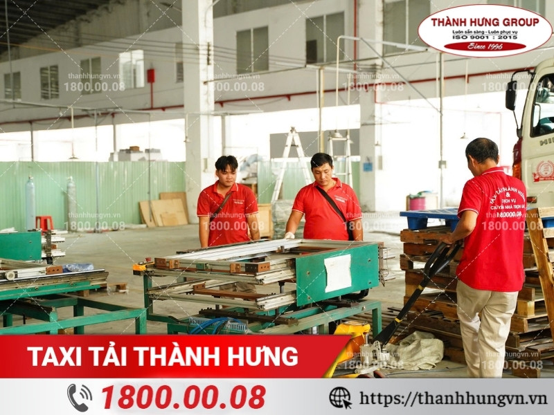 Máy móc/ thiết bị được tháo rời và vận chuyển an toàn.
