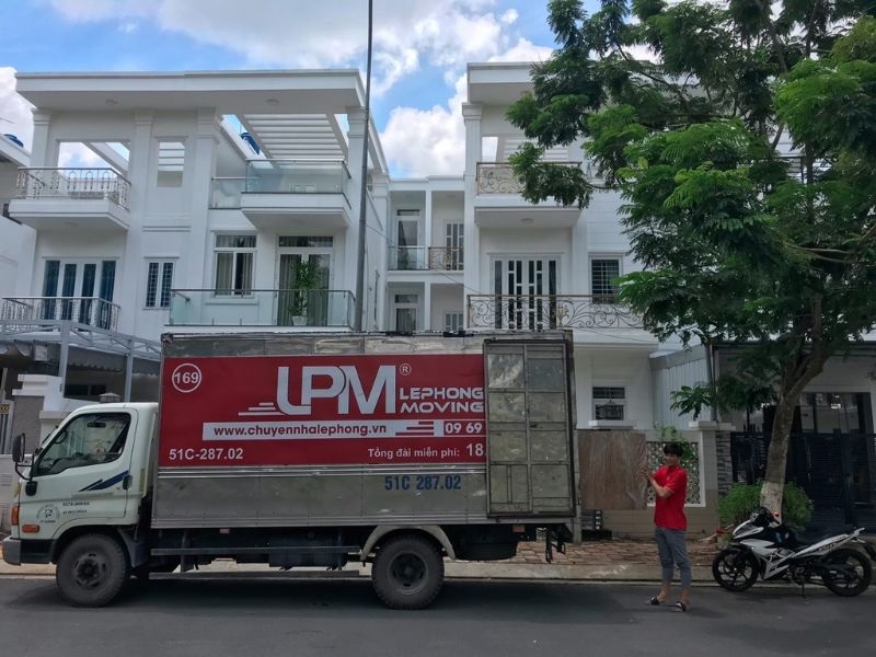 Dịch vụ chuyển văn phòng trọn gói chuyên nghiệp LefoMoving