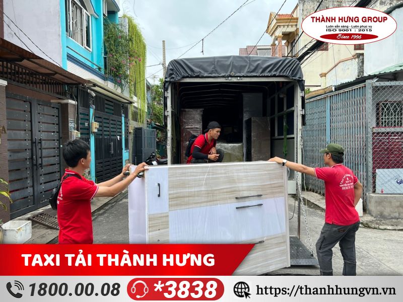 Dịch vụ thuê taxi tải Bình Dương chuyển nhà, chở hàng tại Thành Hưng có đội ngũ nhân viên tận tình và giàu kinh nghiệm