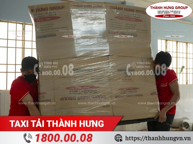 Thành Hưng hỗ trợ khách hàng di chuyển bàn thờ sang nhà mới đúng phong thủy.