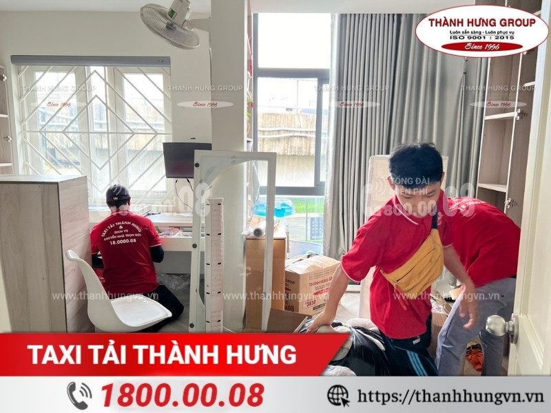 Đồ đạc cồng kềnh cần được tháo rời trước khi đóng gói.