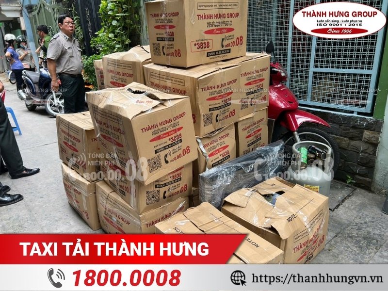Đồ đạc được bảo quản cẩn thận trong thùng carton.