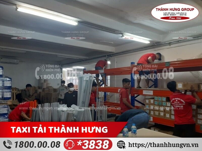 Đội ngũ nhân viên bốc xếp chuyên nghiệp, giàu kinh nghiệm