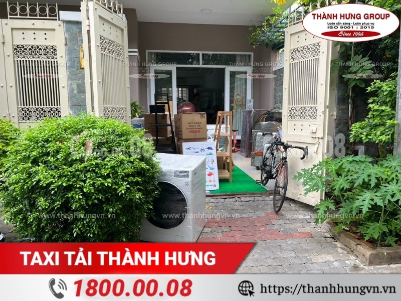 Dọn nhà là việc cần làm khi chuyển đến nơi ở mới.