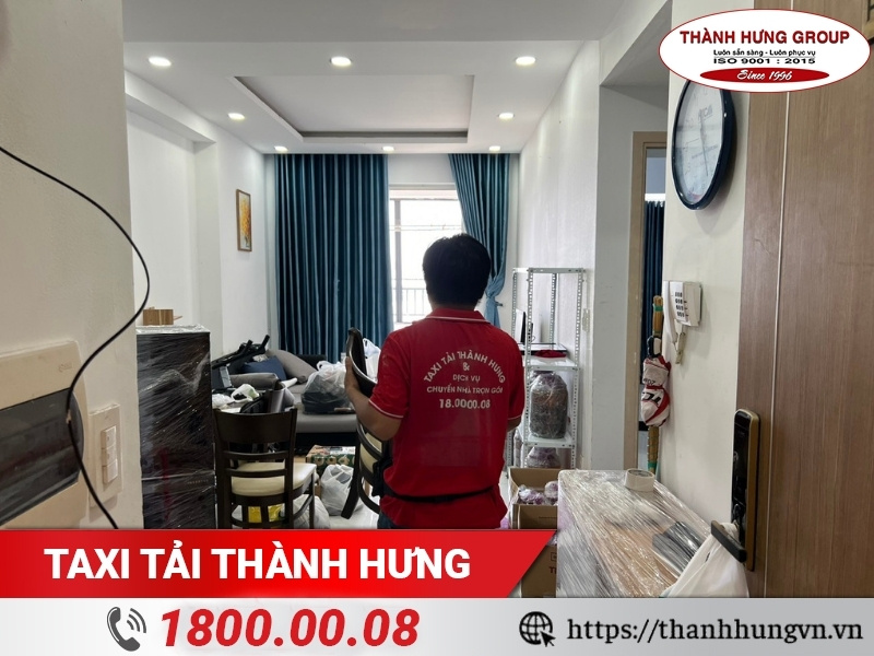 Đóng gói đồ nội thất.