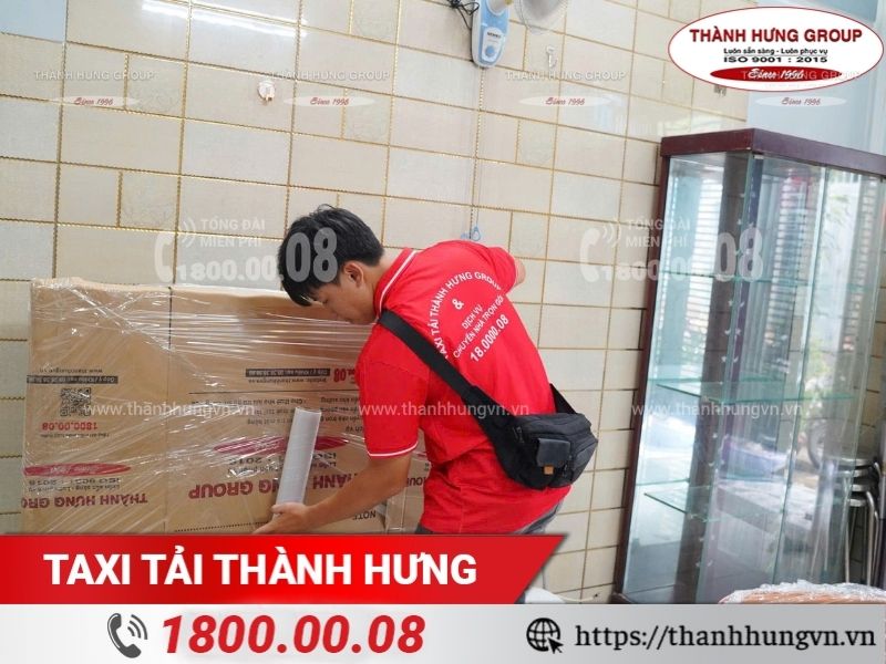 Tivi, thiết bị điện tử là các mặt hàng dễ vỡ cần lưu ý khi vận chuyển.