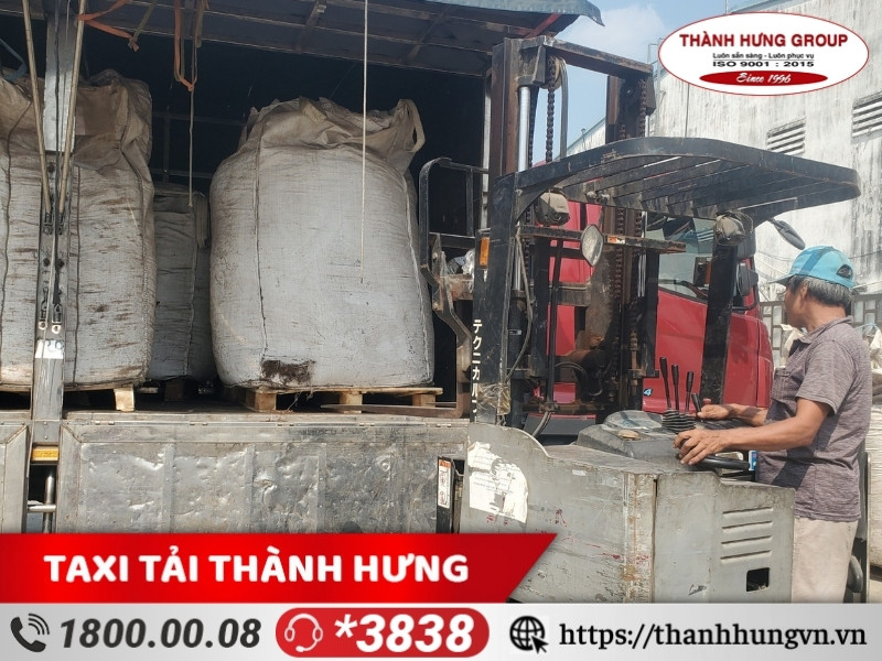 Taxi Tải Thành Hưng là một đơn vị chuyên tháo dỡ công trình được nhiều khách hàng tin tưởng lựa chọn