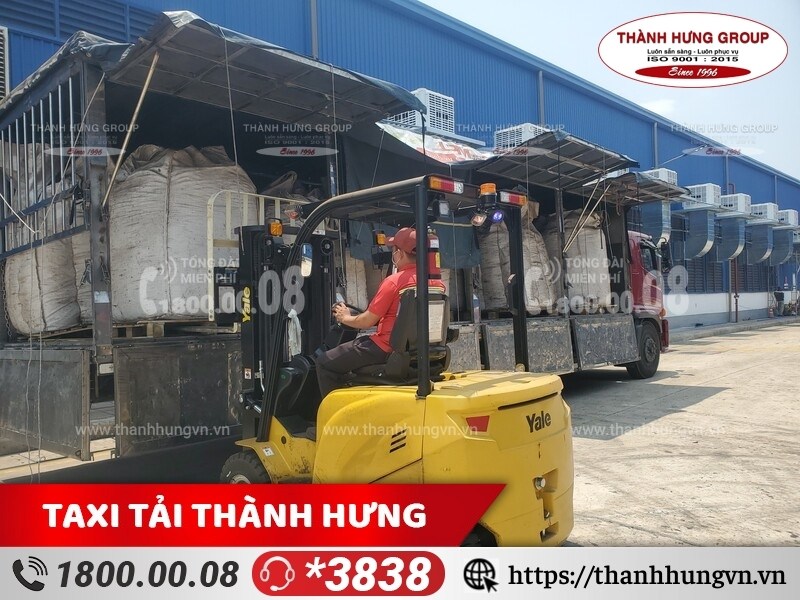 Dự án vận chuyển kho xưởng cồng kềnh máy móc Thành Hưng
