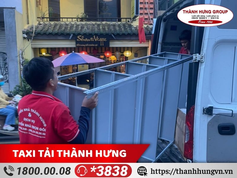 Taxi Tải Thành Hưng chuyển ​dọn quán cafe