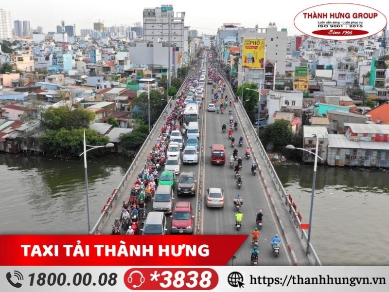 Giao thông quận 5 khiến việc chuyển nhà gặp nhiều khó khăn