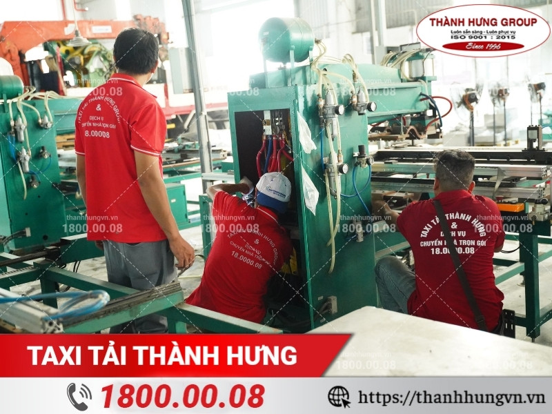 Hình ảnh thi công thực tế dự án chuyển kho xưởng, nhà xưởng