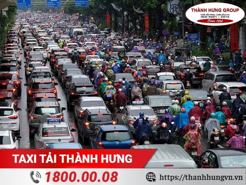 Kẹt xe là nỗi ám ảnh của người dân Hà Nội.