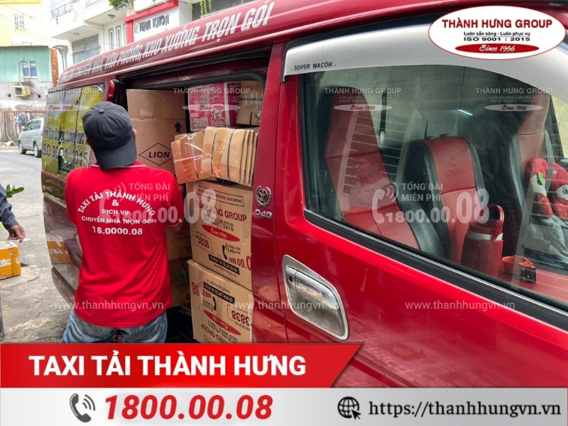 Khách hàng liên hệ 1800.0008 để nhận báo giá thuê xe tải Thành Hưng chính xác nhất.