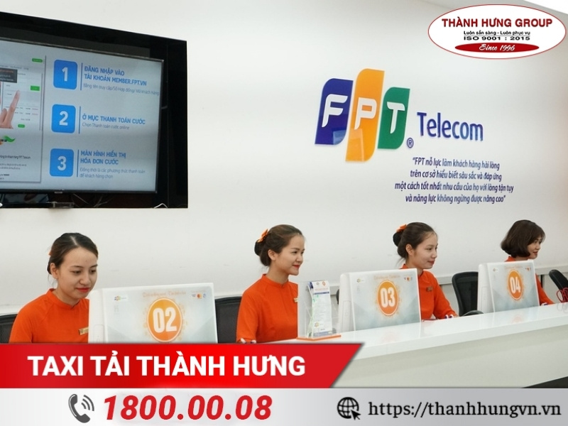 Khách hàng liên hệ hotline hoặc trao đổi tại chi nhánh để được FPT hỗ trợ chuyển wifi.