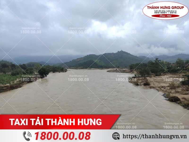 Bà con tỉnh Khánh Hòa vẫn đang chịu ảnh hưởng ngập lụt từ bão lũ vừa qua