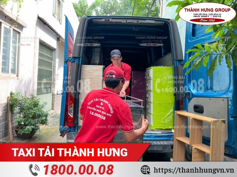 Hộ gia đình có nhiều đồ đạc cần đóng gói.
