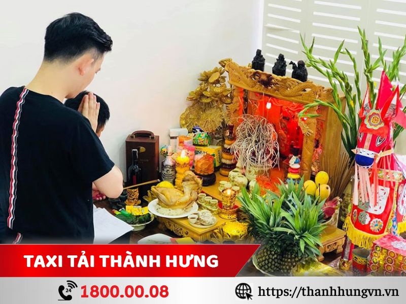 Người đàn ông trong gia đình nên là người thực hiện nghi lễ nhập trạch