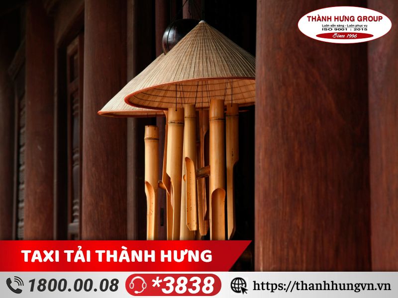 Lắp đặt chuông gió trước nhà để cải vận 