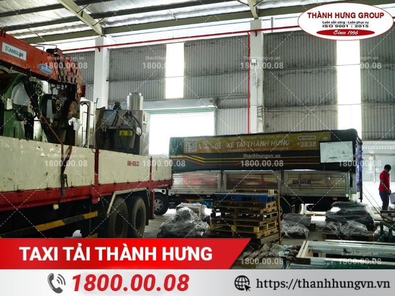 Liên hệ hotline 1800.0008 để trải nghiệm dịch vụ di dời nhà máy chuyên nghiệp Thành Hưng.
