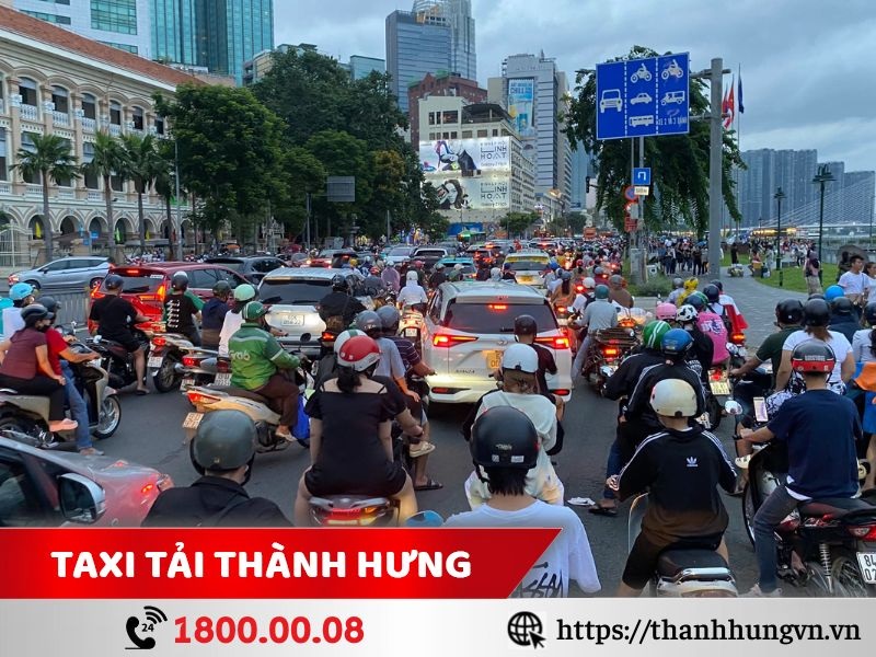 Tình trạng kẹt xe, ùn tắc tại quận 11