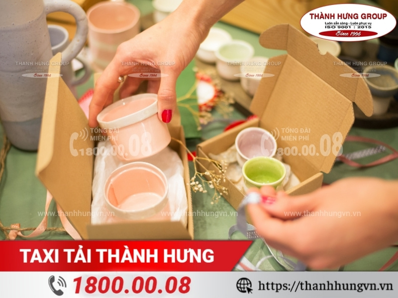 Ly, chén, tách gốm phải được đóng gói nhiều lớp.