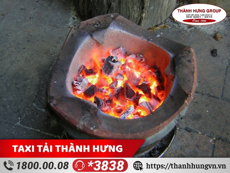 Mang lửa vào nhà để kích thích năng lượng dương.