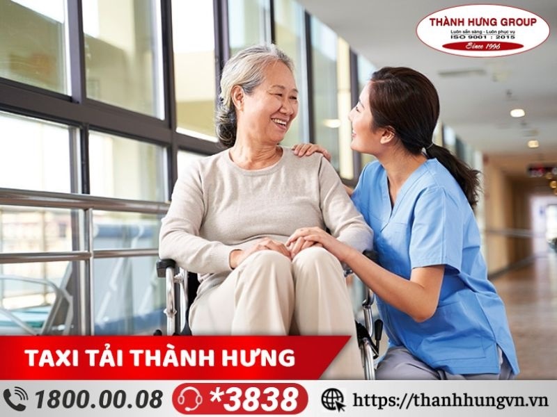 Nên quan tâm đến sức khỏe của người lớn tuổi khi chuyển nhà