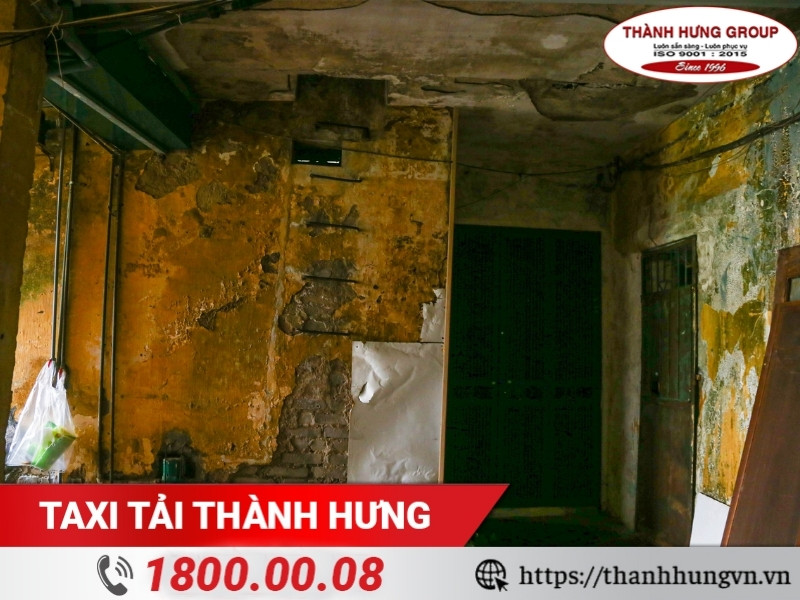 Nếu nhà và không gian xung quanh xuống cấp trầm trọng, bạn nên chuyển đến nơi khác thay vì cải tạo.