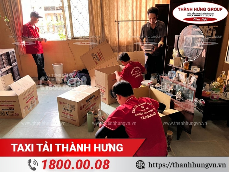 Nhân sự tháo lắp của Thành Hưng chuyên nghiệp, cẩn thận