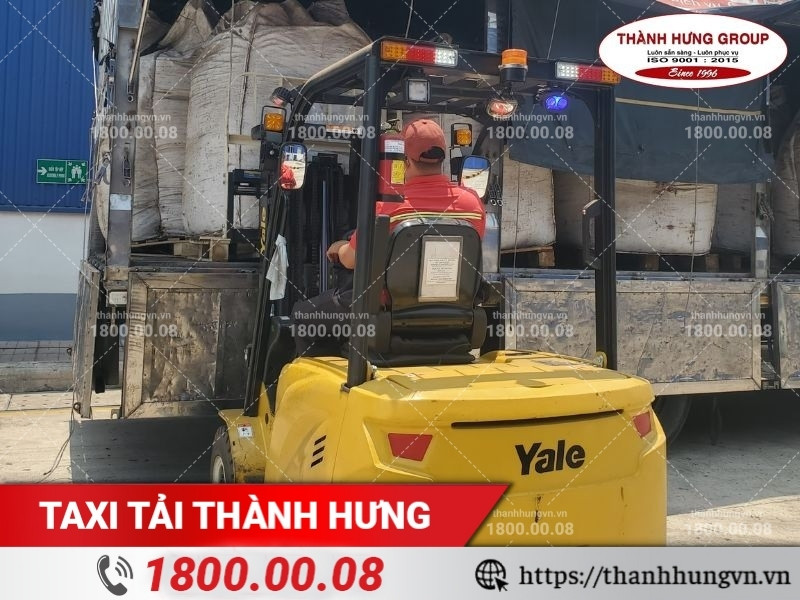 Hình ảnh thi công thực tế dự án chuyển kho xưởng, nhà xưởng