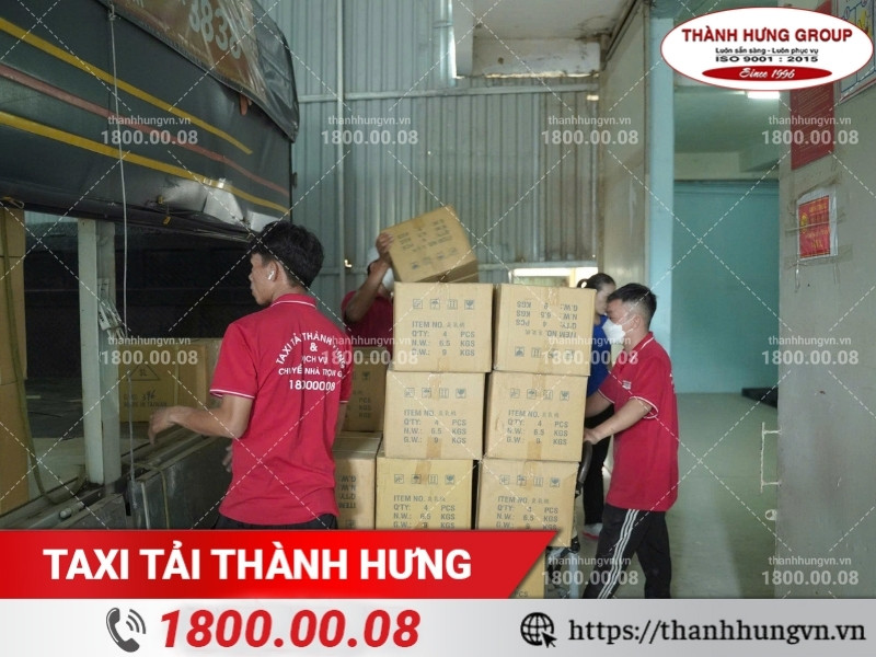 Dịch vụ chuyển kho xưởng đảm bảo an toàn máy móc, hàng hóa khi di dời