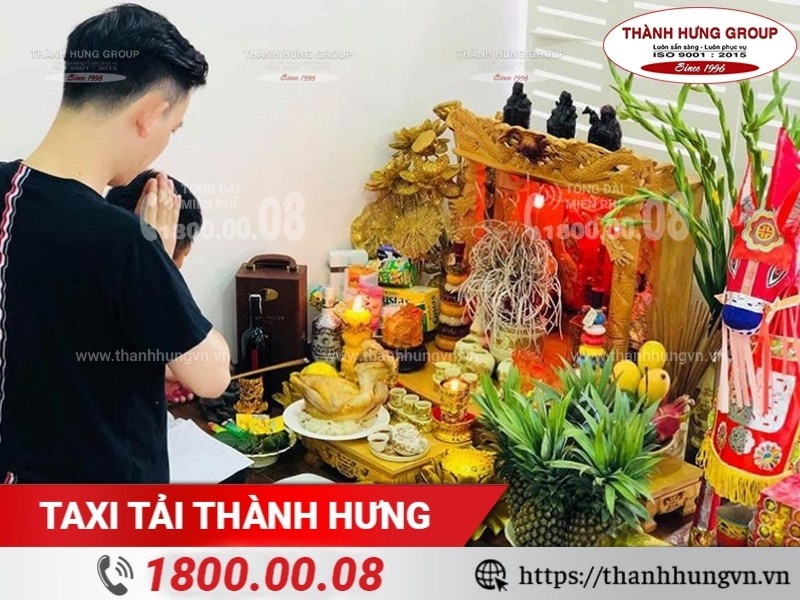 Checklist chuyển nhà không thể thiếu việc xem ngày tốt và chuẩn bị lễ cúng nhập trạch.