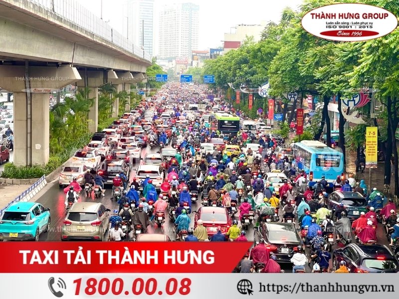 Hà Nội có nhiều tuyến đường dễ tắc cần lưu ý khi thuê xe taxi tải..