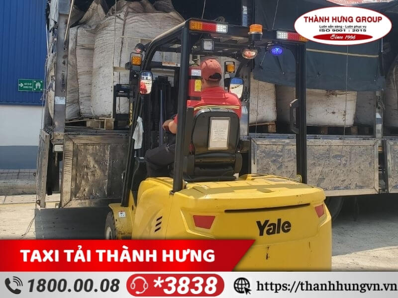 Quy trình tháo dỡ nhà xưởng của Taxi Tải Thành Hưng được thiết kế khoa học và an toàn