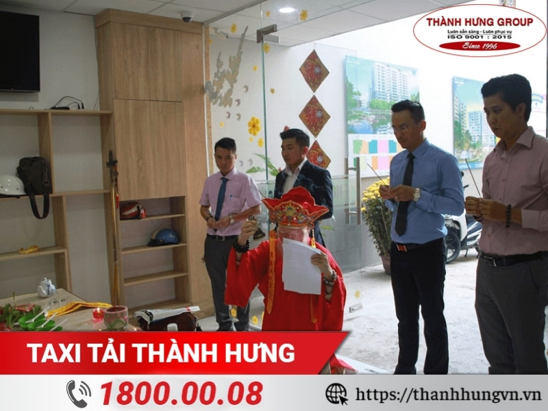 Tại sao cần làm nhập trạch phòng làm việc?